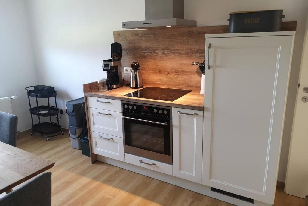 Ruhig Gelegene, Top Moderne Ferienwohnung - Hot Tub Und Sauna Gegen Aufpreis Neuhaus an Der Eger Extérieur photo