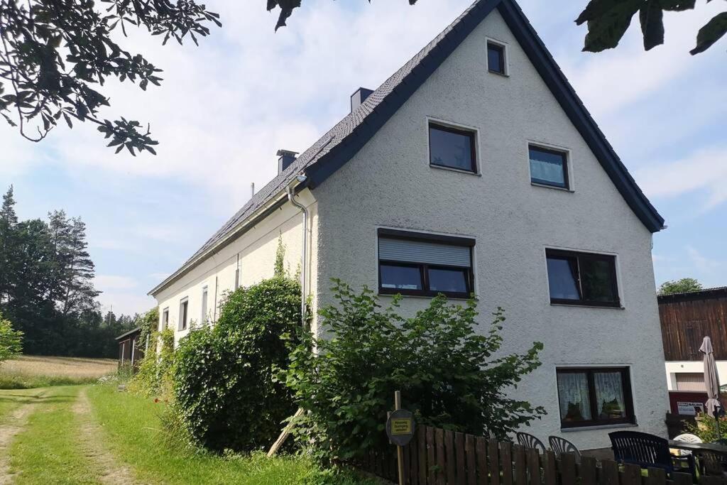 Ruhig Gelegene, Top Moderne Ferienwohnung - Hot Tub Und Sauna Gegen Aufpreis Neuhaus an Der Eger Extérieur photo