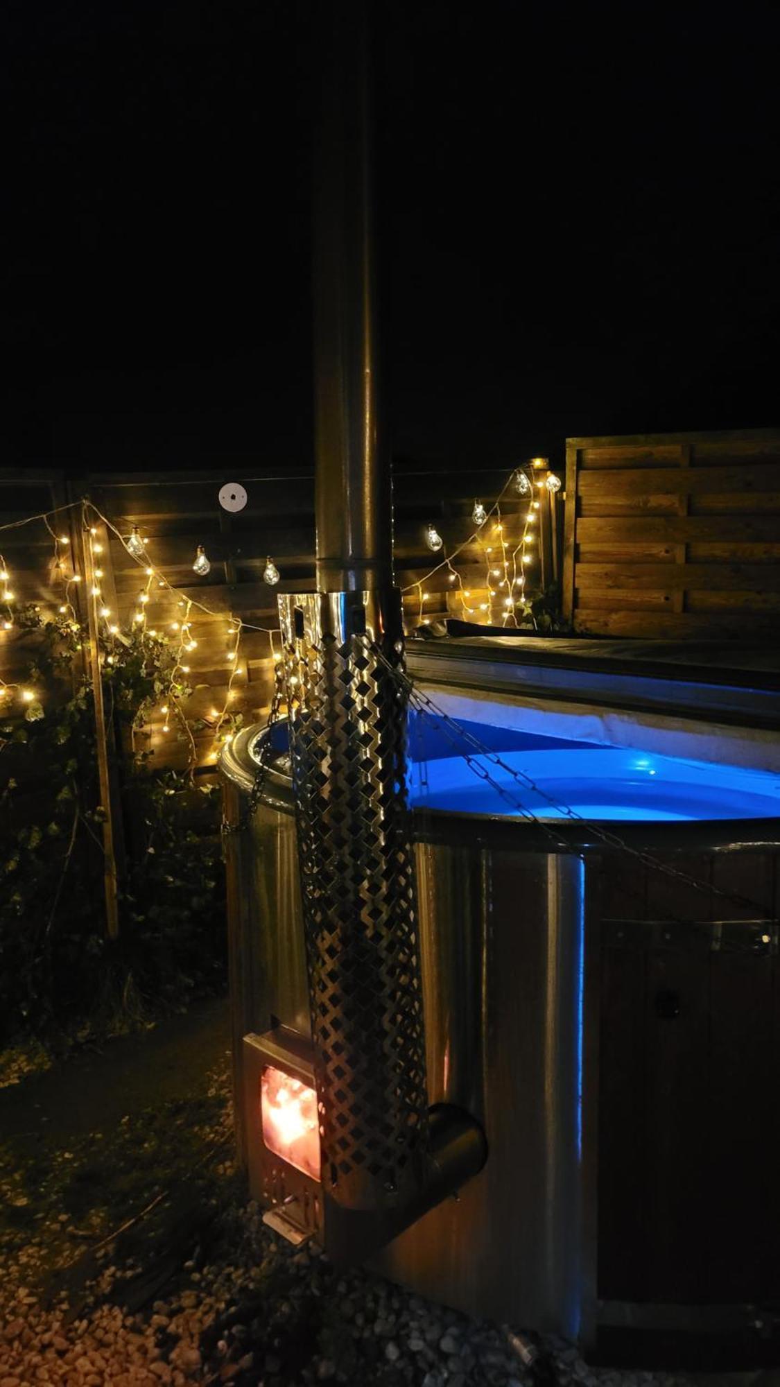 Ruhig Gelegene, Top Moderne Ferienwohnung - Hot Tub Und Sauna Gegen Aufpreis Neuhaus an Der Eger Extérieur photo